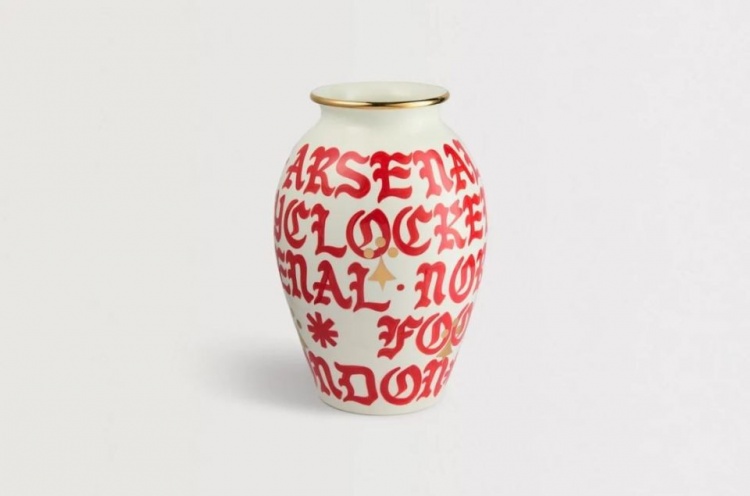 太陽(yáng)報(bào)：阿森納推出花瓶等瓷器的周邊產(chǎn)品，發(fā)售不到一小時(shí)就售罄