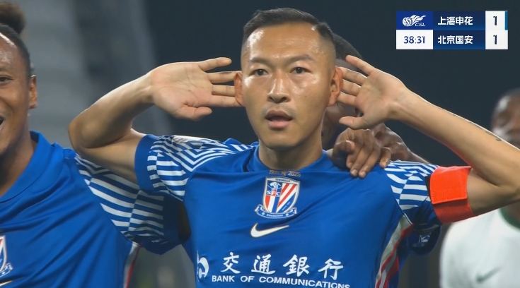  寶刀不老！36歲吳曦扳平后霸氣撫耳慶祝