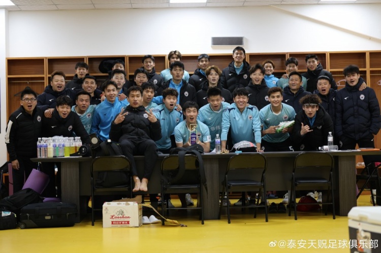  苑維瑋帶隊(duì)首秀告捷，泰安天貺足協(xié)杯5-1大勝青島五月的風(fēng)