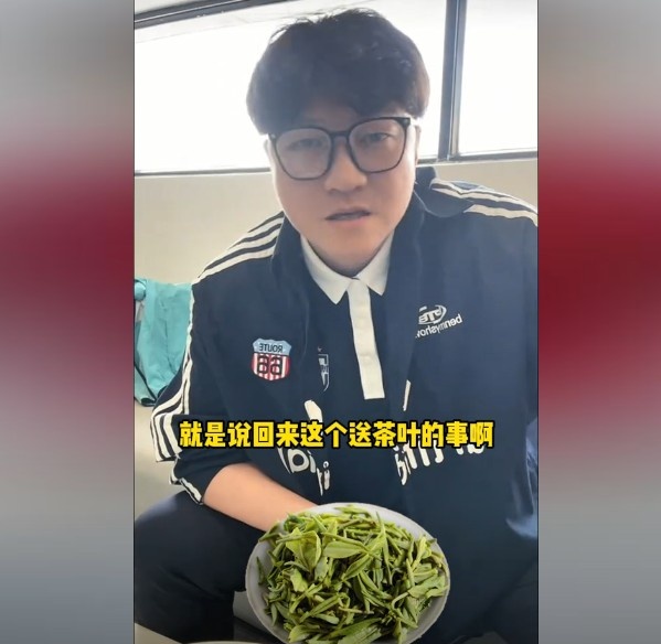  趙鵬：不太清楚賈秀全要球員買茶葉的段子，但這在現(xiàn)實(shí)中也正常