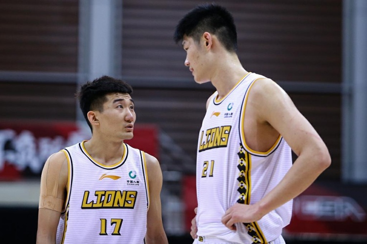  本賽季主場金身告破！張寧上籃絕殺 廣廈12連勝&主場19連勝遭終結(jié)
