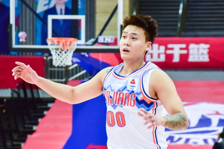  狀態(tài)回來了！趙睿18中7拿到22分5板4助1斷 正負值+15