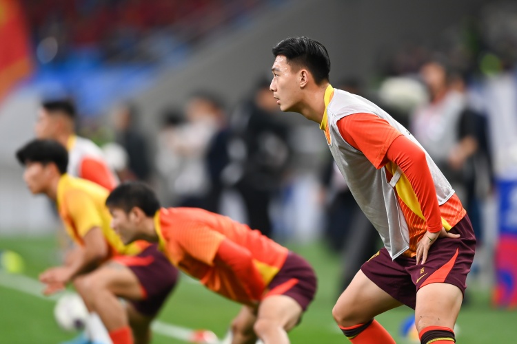  足球報(bào)：張玉寧、蔣圣龍均有不同程度傷病，伊萬(wàn)未讓在熱身賽出場(chǎng)