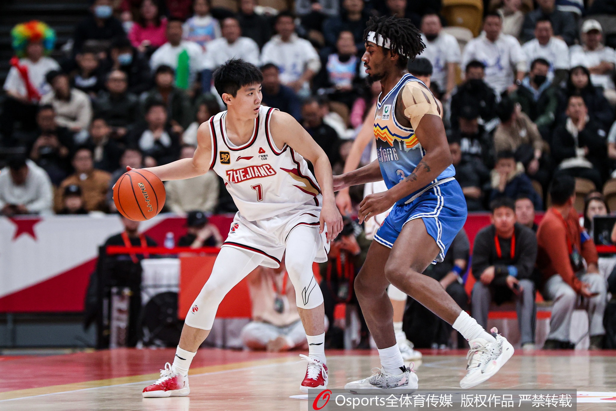  未來(lái)可期！17歲小將李悅洲5中2拿5分1板1斷 單斷外援&壓哨三分