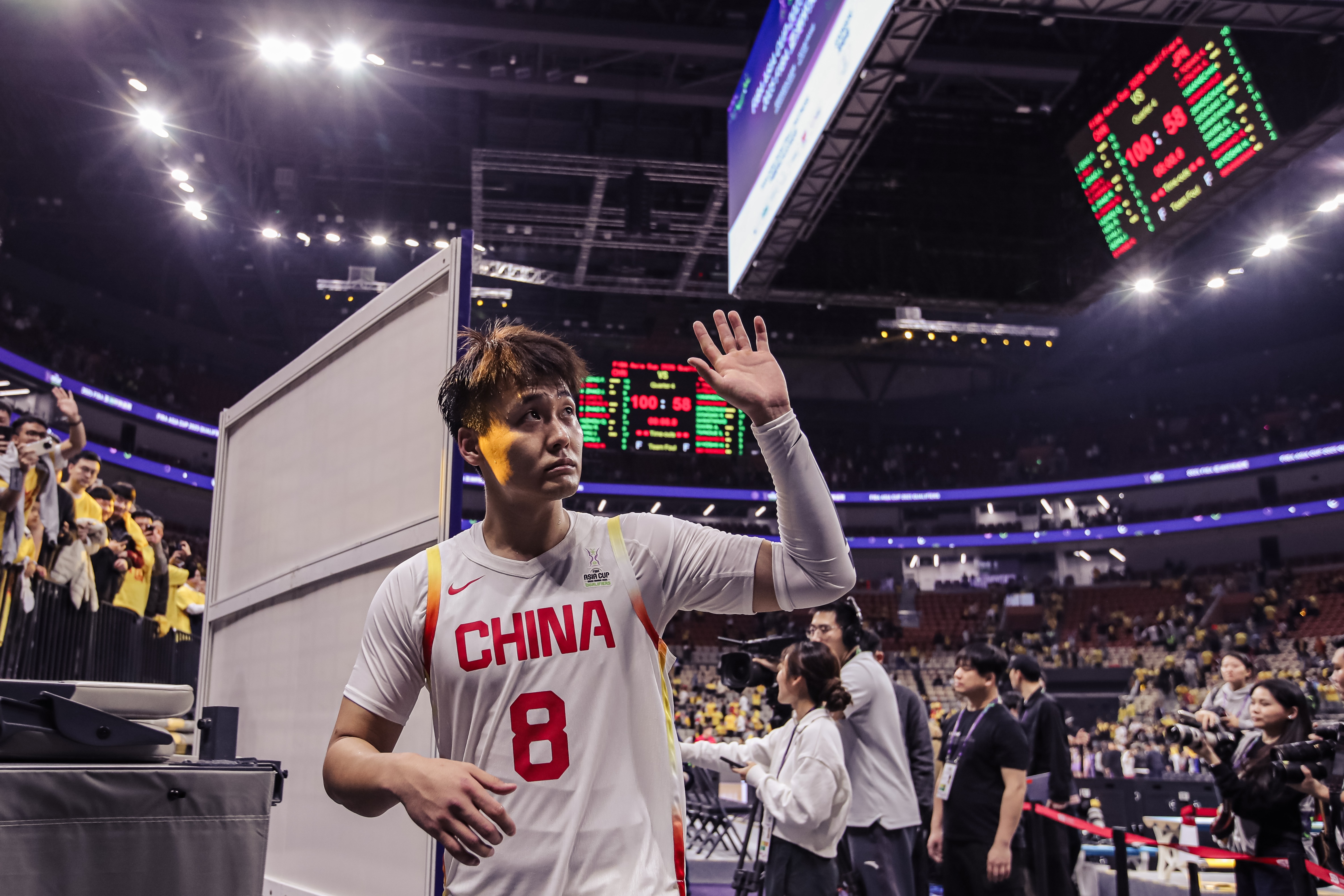  奠定基調(diào)！趙睿三分4中3攻下15+5+5 次節(jié)連得10分帶隊(duì)拉開分差